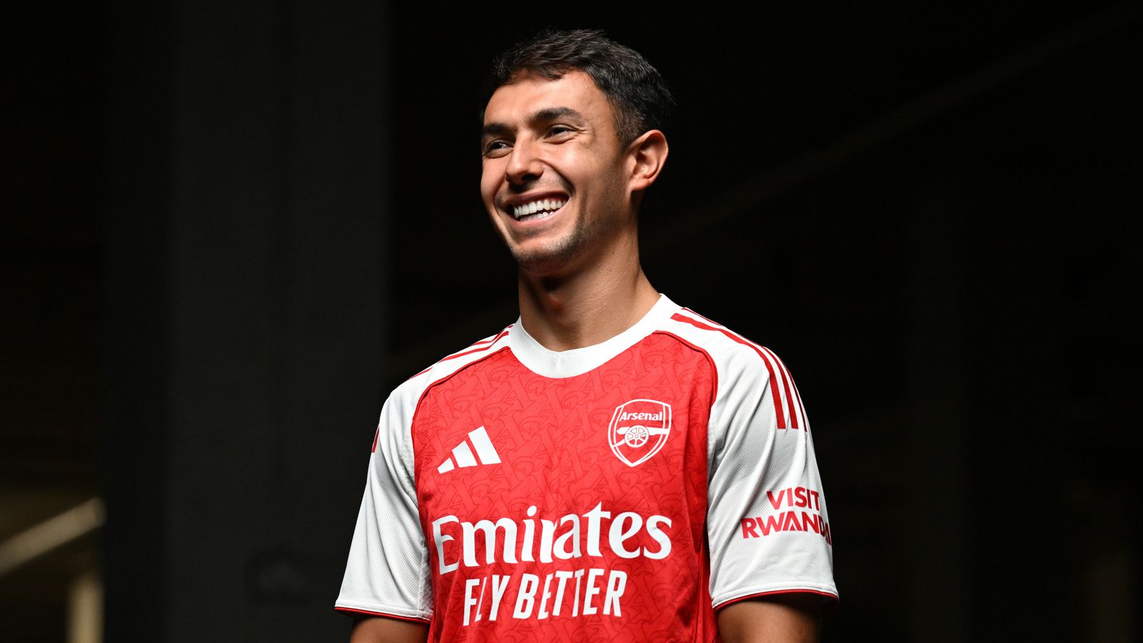 Arsenal 2025/26: Đội Hình Khủng Với Tân Binh Gyokeres, Sẵn Sàng Chinh Phục Ngoại Hạng Anh